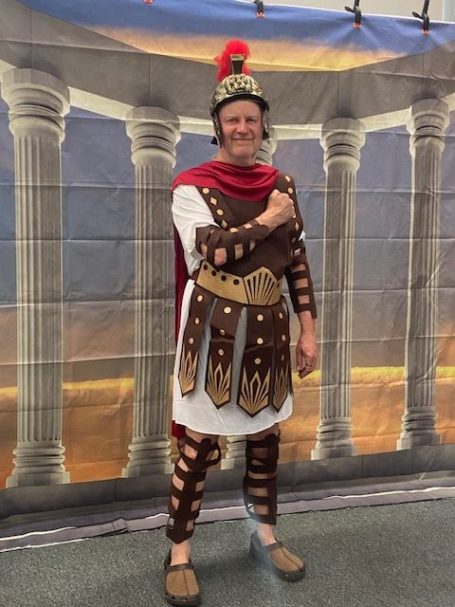 A Roman Friends, Romans, Castlefordians - lend me your ear!
On a scorching Saturday in May a Roman invasion took place yet again!
With celebration
